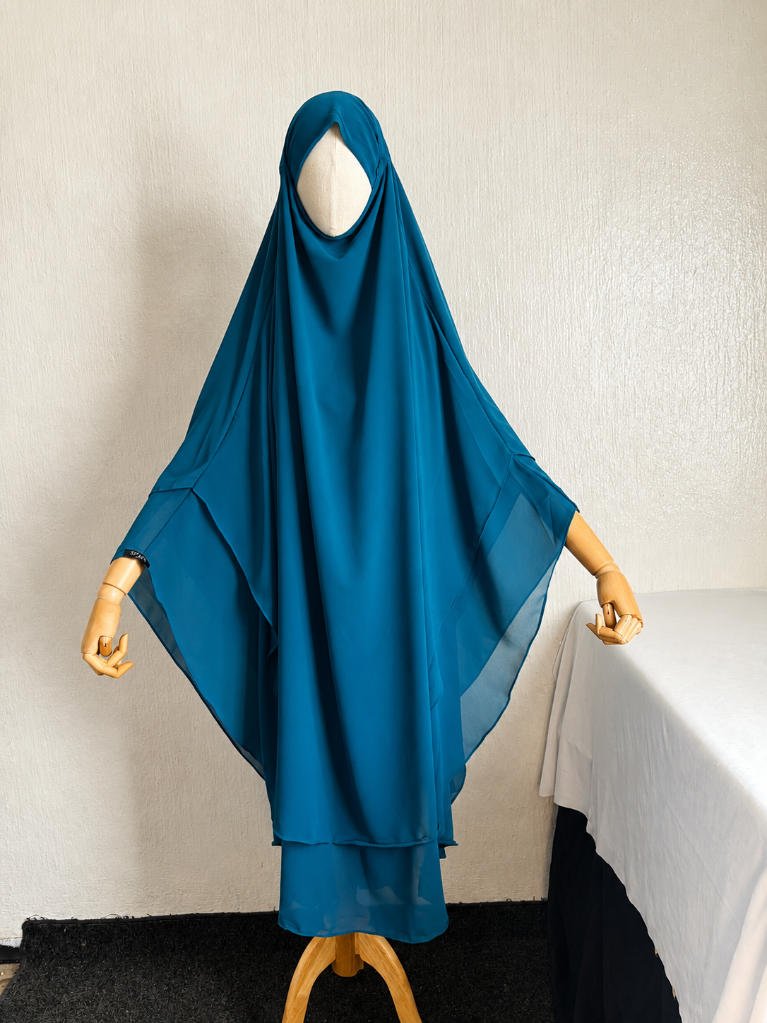 DEEP TEAL – KHIMAR BIDAYA