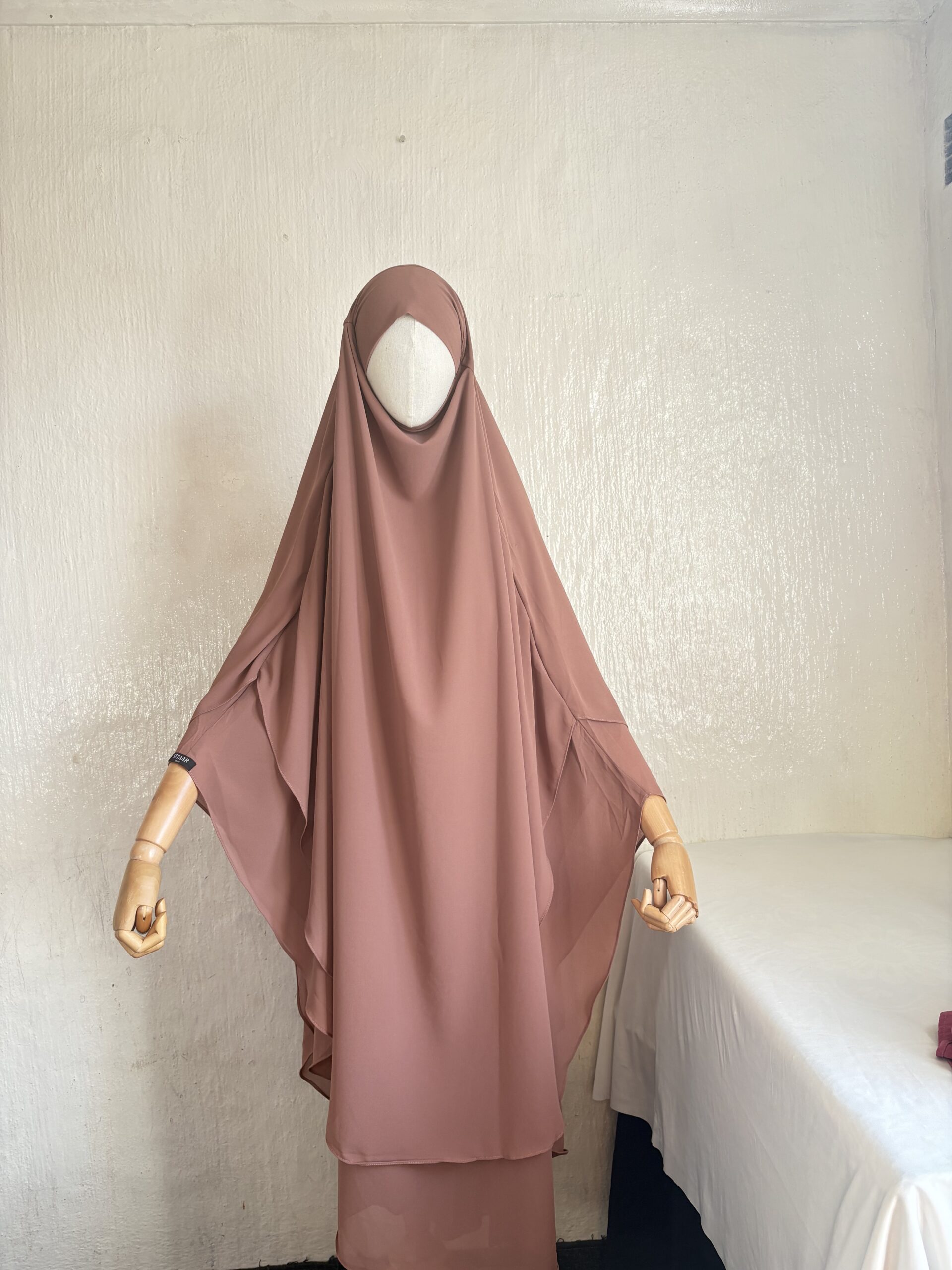 DEEP BLUSH – KHIMAR BIDAYA